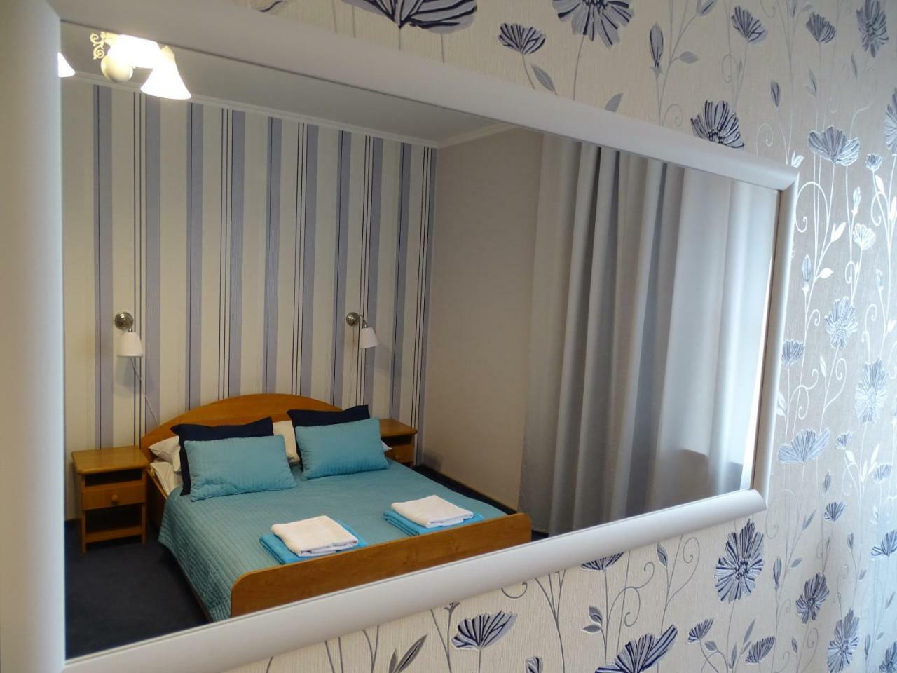 Hotel Piemont Pabianice Extérieur photo