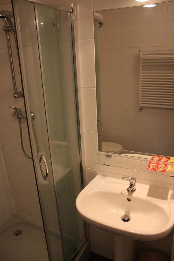Hotel Piemont Pabianice Chambre photo
